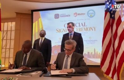 Un géant américain se positionne en Guinée : un contrat de 1,2 milliard de dollars signé à New-York