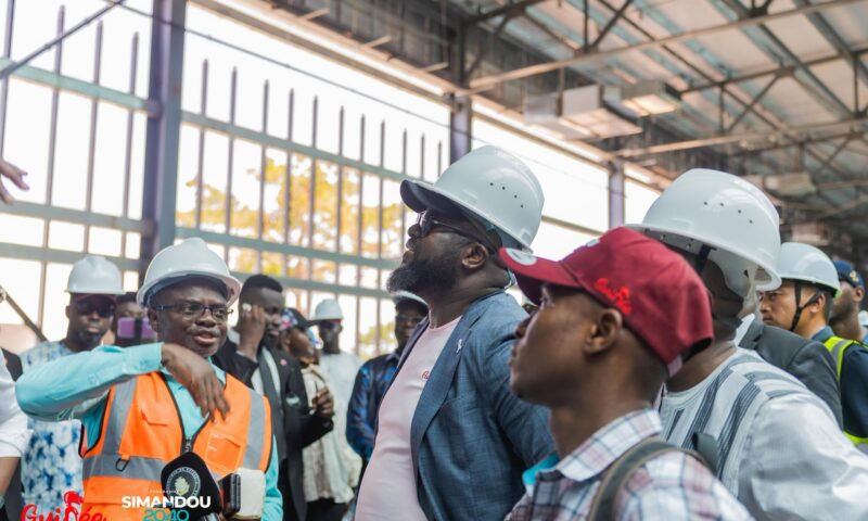 Iles de Kassa : le ministre Djiba Diakité visite le chantier où se tiendra la première édition du Simandou Mining Summit