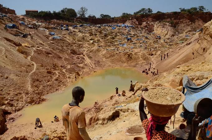 Siguiri : suspension de l’orpaillage artisanal pour des raisons environnementales et sécuritaires